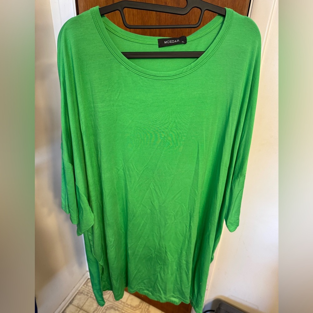 New With Tags, Women’s Shamrock Green, Oversized, Short Sleeve Tunic, Size XL - Picture 11 of 12